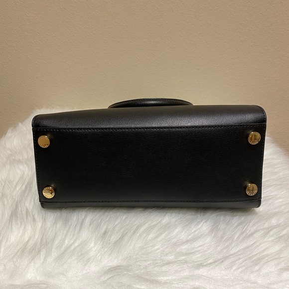 Michael Kors purse and wristlet set